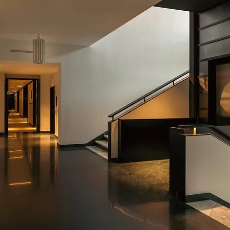 Habita79, Pompeii, A Tribute Portfolio 4*